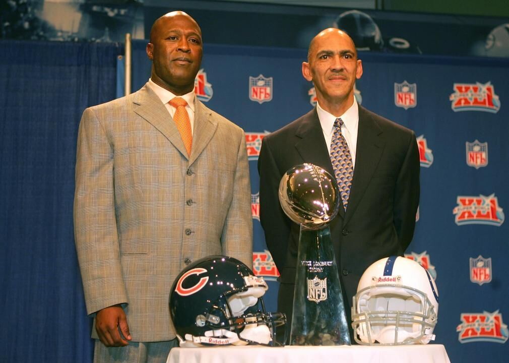 2007: A Super Bowl first